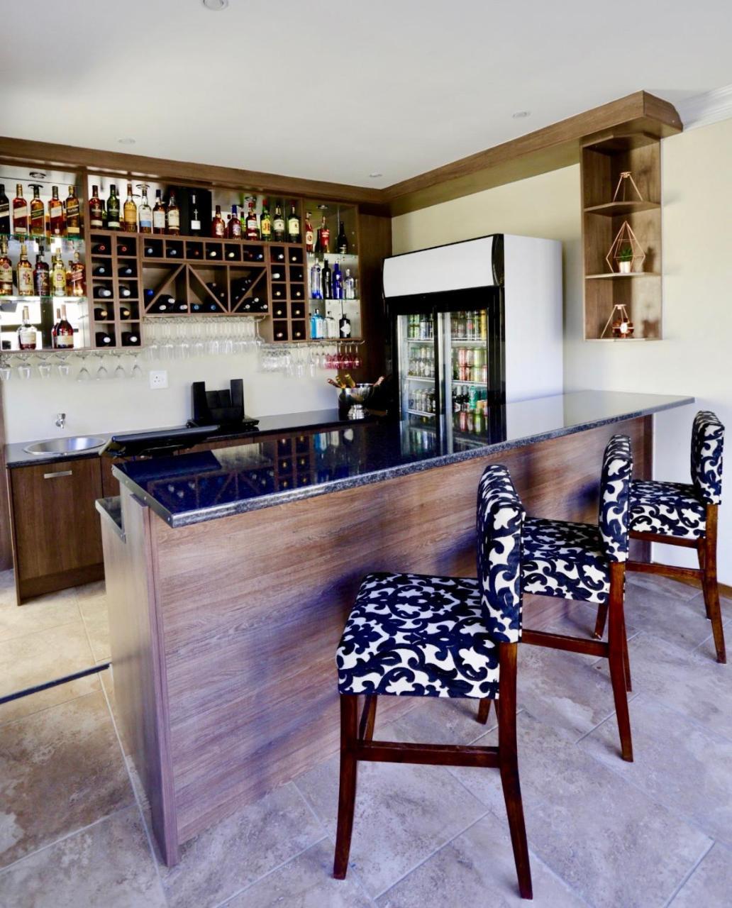 The Clan Guest House Maseru Exteriör bild